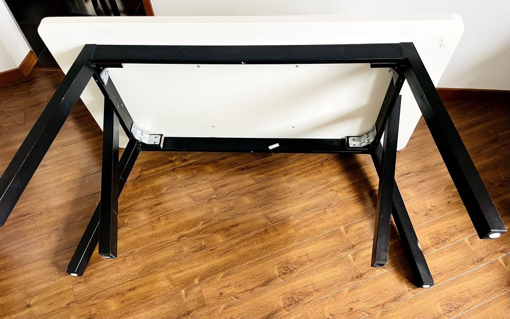 Mesa sala preta e branca IKEA