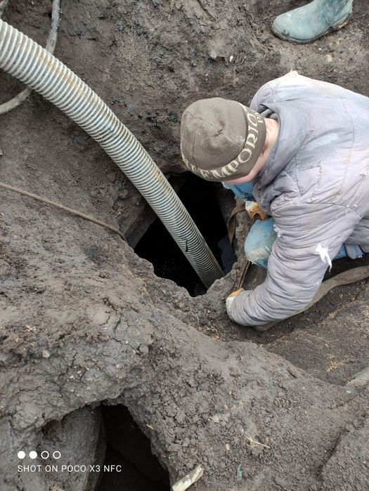 Чистка сливных выгребных ям, очистка выгребных ям, очистка сливной ямы