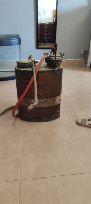 Máquina de sulfatar antiga