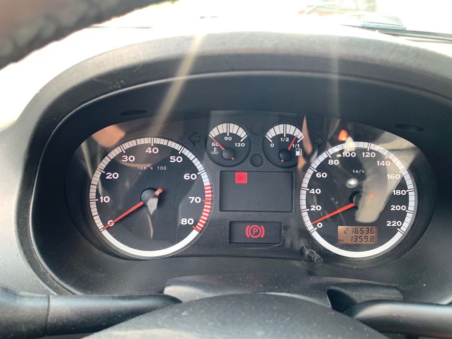 SEAT IBIZA 1.4 Gasolina – 2001 – 1.700€