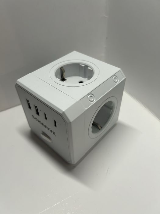 Wielofunkcyjne Gniazdo Kostkowe 8 w 1