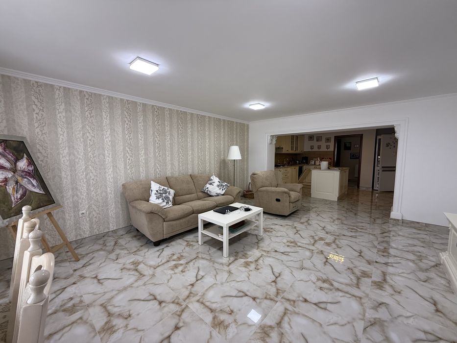 Терміново таунхаус навпроти парку Шевченка