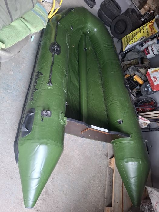 Надувная лодка Adventure Master l M-330