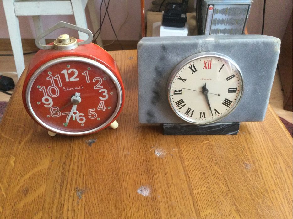 Годиник Молнія будильник Вітязь