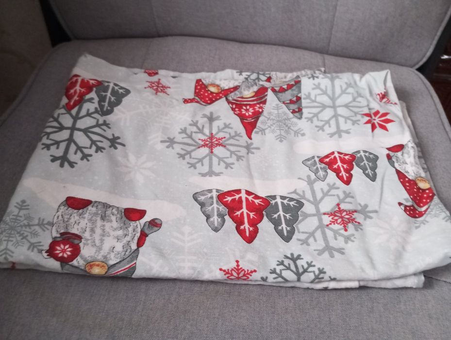 Скатертина з льону