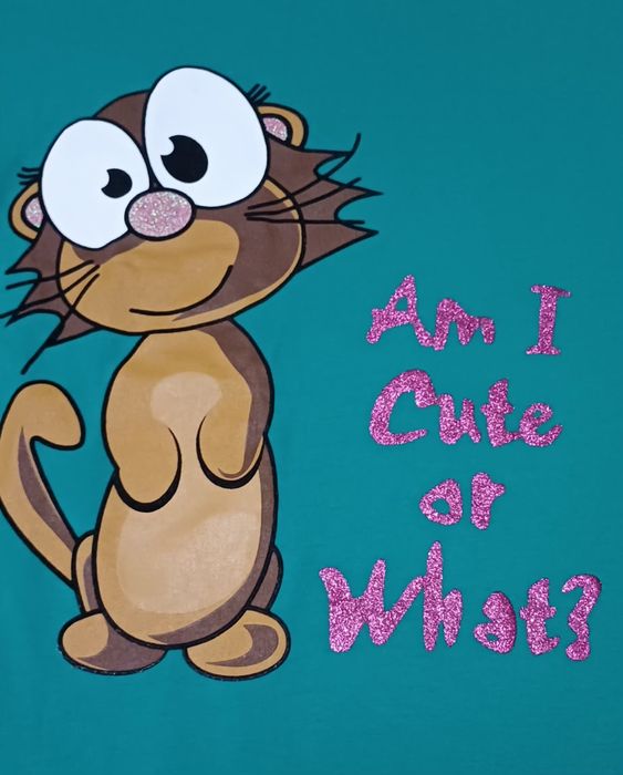 Футболка бирюзового цвета с рисунком котенка и надписью