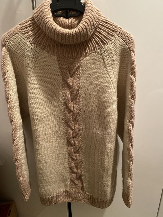 Camisola/Camisolao Lã Shetland beje ideal Neve feita á mão ,nova excelente qualidade