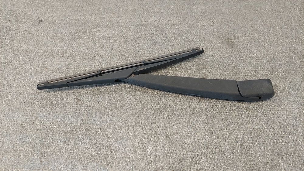 Haste / braço de escova limpa vidros trás OPEL Astra H Caravan (L35)