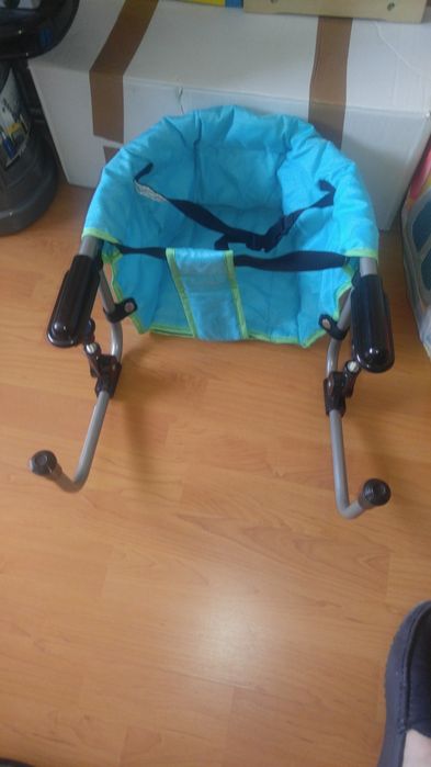 Cadeira de bebé para mesa