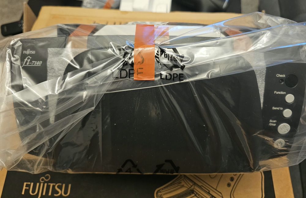 Skaner fujitsu fi-7140