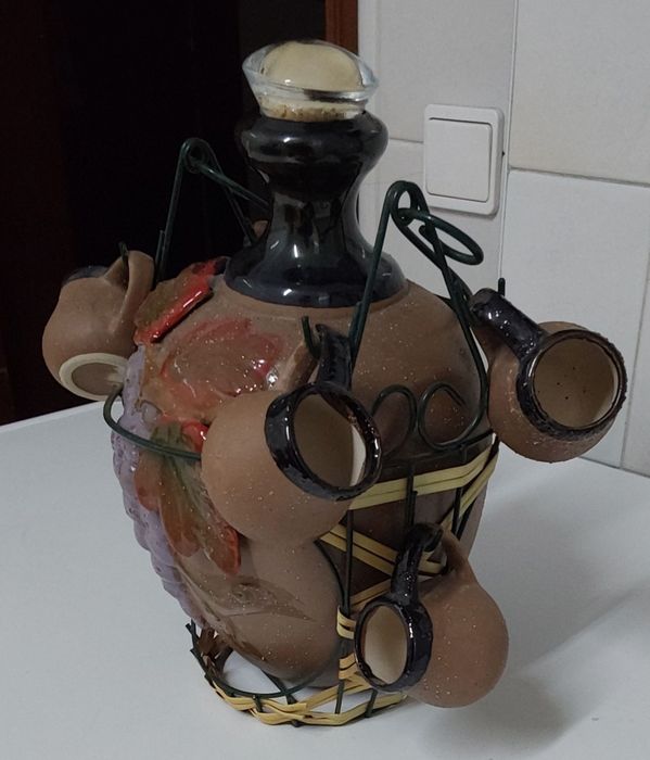 JARRO COLECÇÃO com MINI CANECAS,PEÇA DECORATIVA ou USO. Casa Sala Cozinha Quarto Bar Restauração.