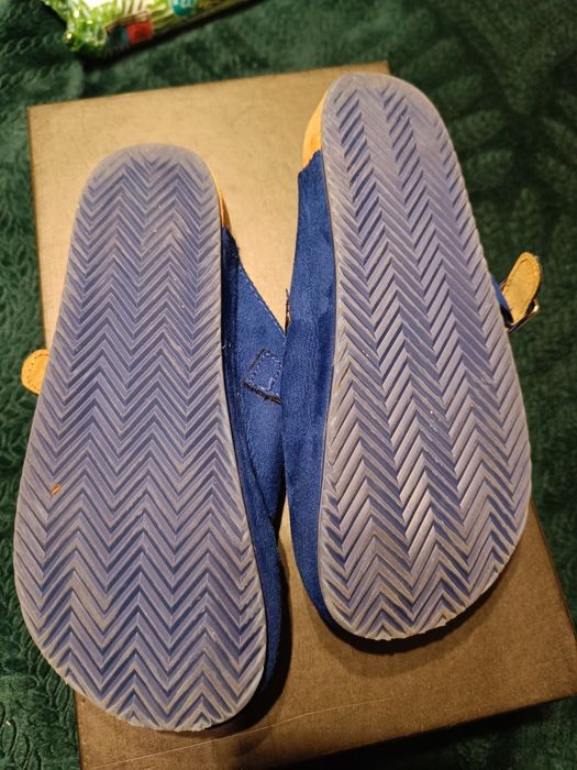 Jak nowe kapcie laczki klapki na lato Sonic  31  skórzane hm H&m