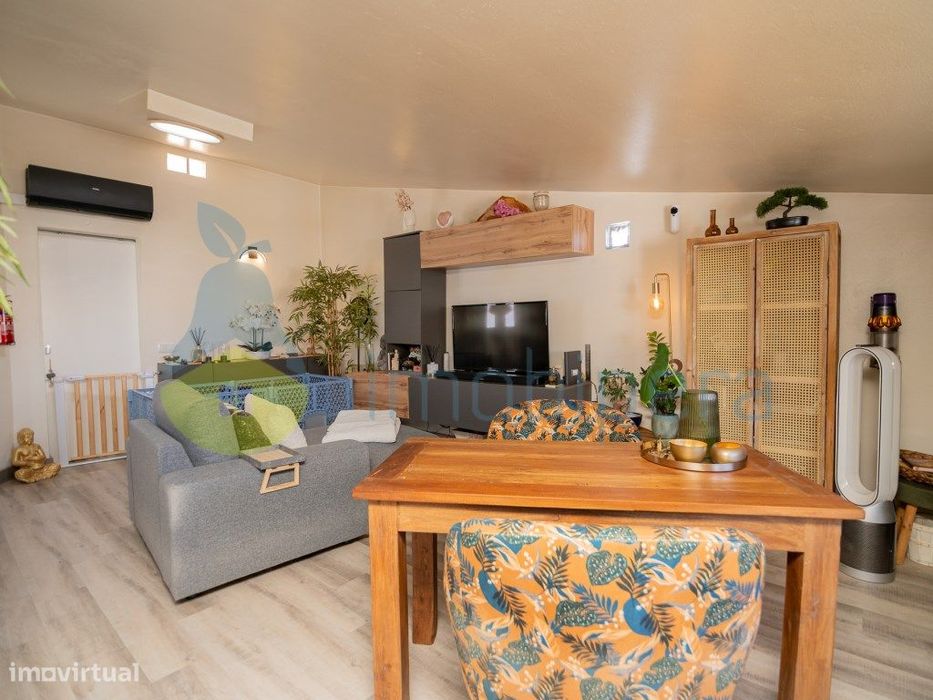 Não Perca Esta Grande Oportunidade! Apartamento Totalmente Remodela...