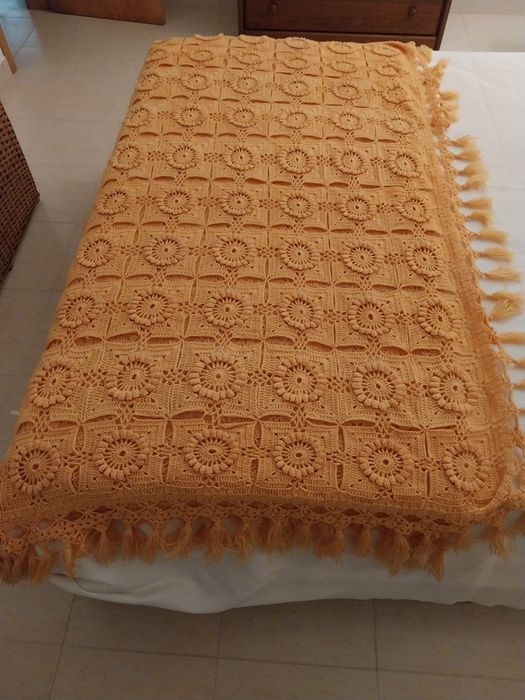 Colcha lã antiga - crochet feito à mão