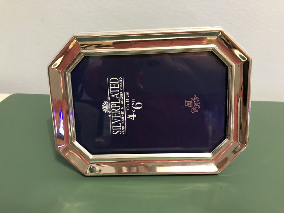 Moldura para fotos em metal prateado