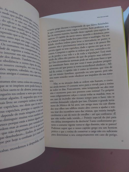 Livros juvenis em ótimo estado