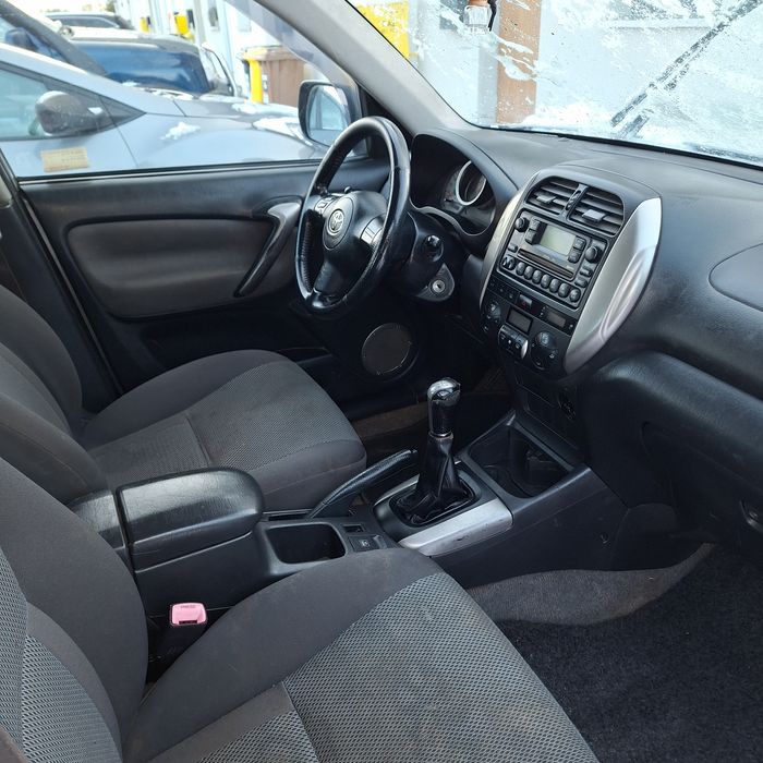 Toyota RAV4 II 2.0 D-4D 2005 | 4x4 | Do naprawy