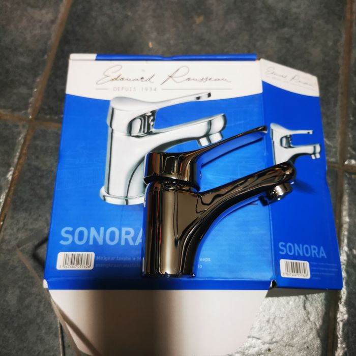 Bateria umywalkowa stojąca