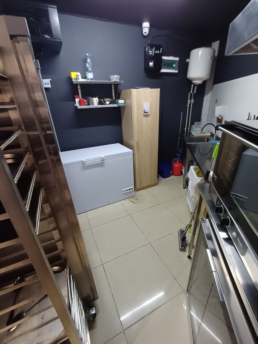 Терміновий продаж пекарні (кав'ярні) — повністю обладнана + генератор