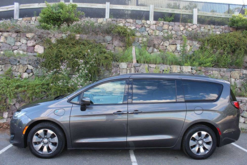 Chrysler Pacifica      2018