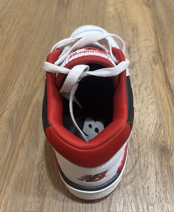 New Balance 550 Brancos e Vermelho Tamanho 38.5