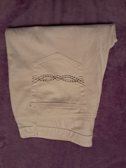 Spodnie białe z elastanem rybaczki