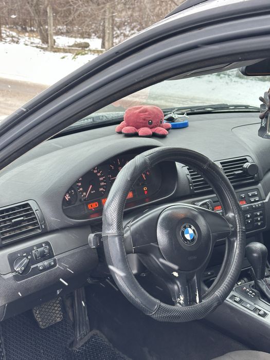 Продам БМВ 320 на автоматі