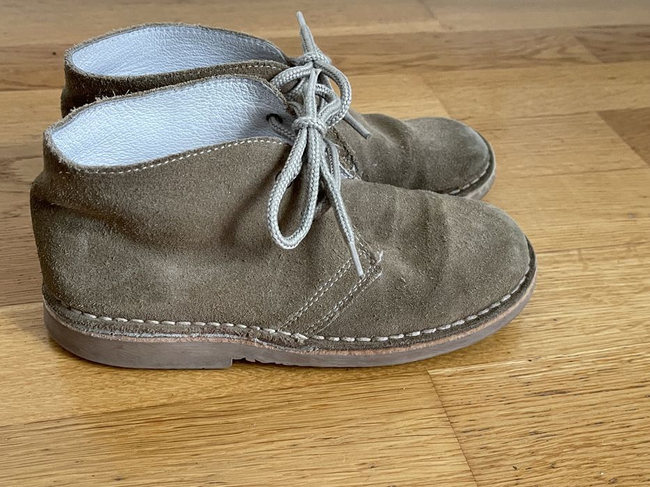 Pisamonas Suede Shoes Size 32