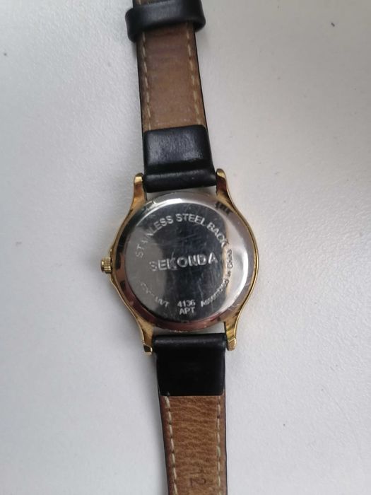 Piękny damski zegarek z paskiem Sekonda