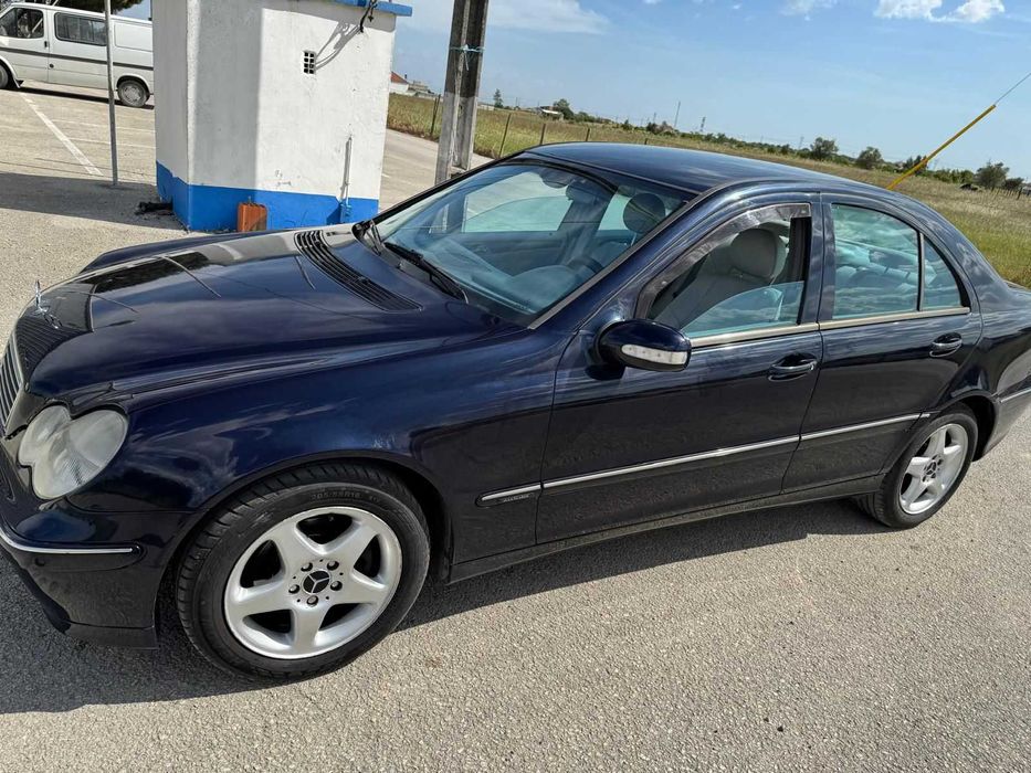 Mercedes-Benz C 220 CDI Avantgarde (Automático)
