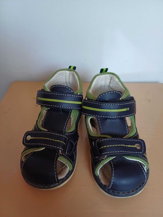 Дитячі босоніжки