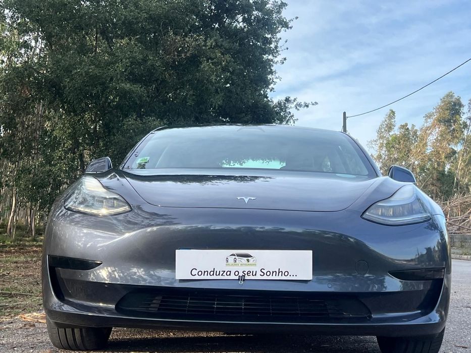 Tesla Model 3 Tração Traseira