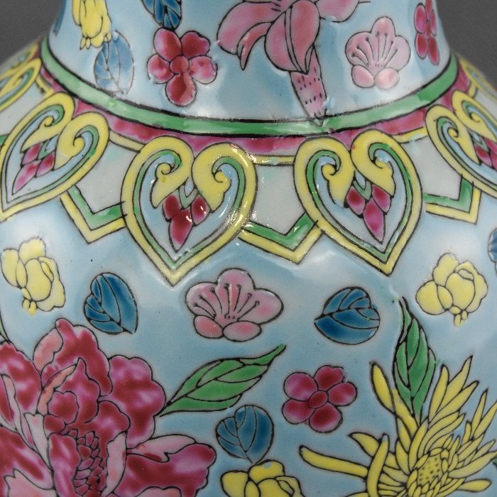 Jarra / Jarrão em porcelana da China, pintada à mão, circa 1970