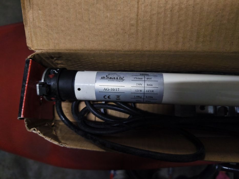 Motor Tubular AGTECH AG10 para persianas enroláveis metálicas.