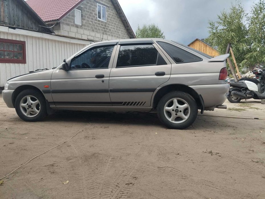 Продам Форд ескорт