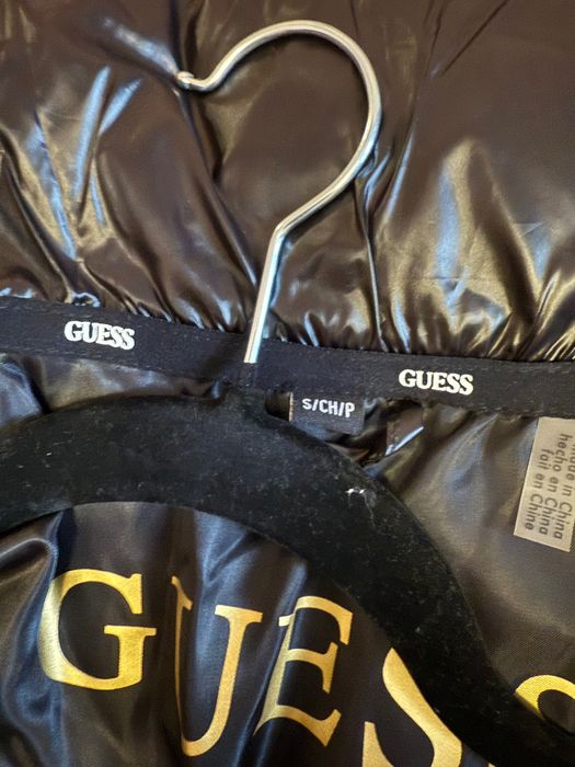 Жіноча куртка guess розмір S-M