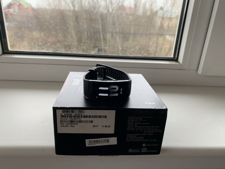 Продам фітнес браслет Samsung Fit 2 Pro