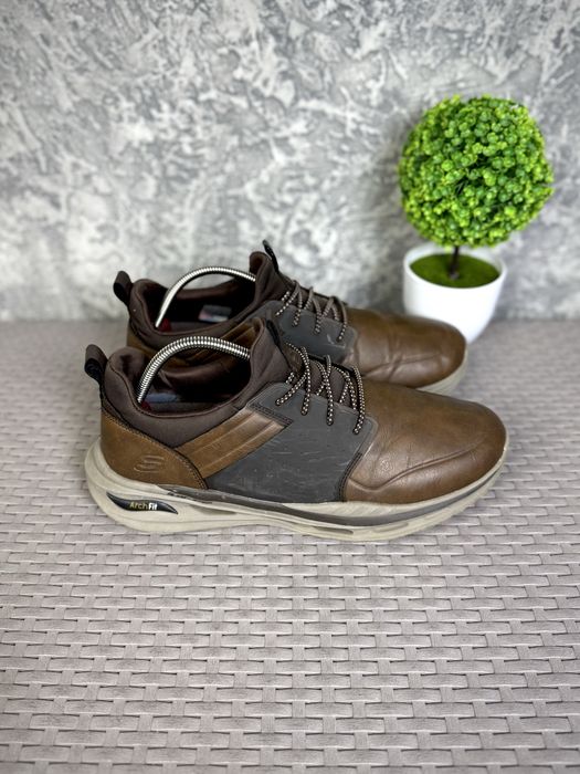 Skechers Arch Fit кроссовки 46 размер спортивные кожаные коричневые