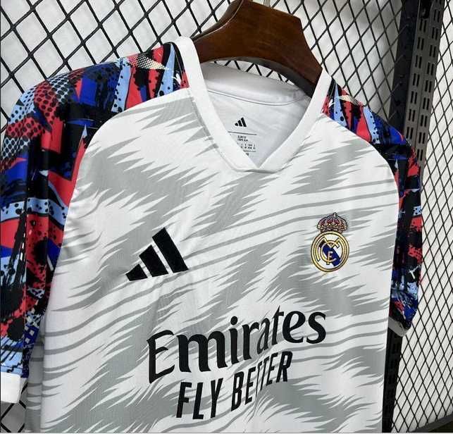 Equipamento pré jogo Real Madrid XL [entrega imediata]