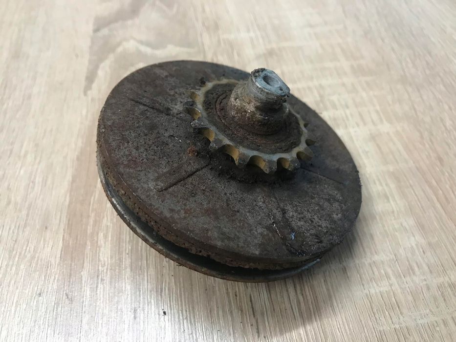 Rover Turbo Thrust 5.5Hp Koło Napędowe Zębatka