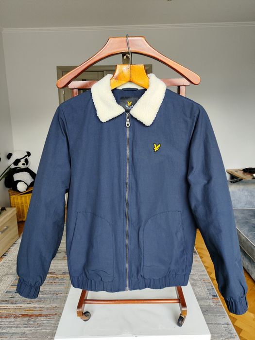 Продам куртку бомбер Lyle & Scott
SHEARLING LINED
BOMBER TAKKI NAVY