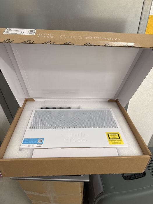 Cisco switch CBS350-24P-4G-EU