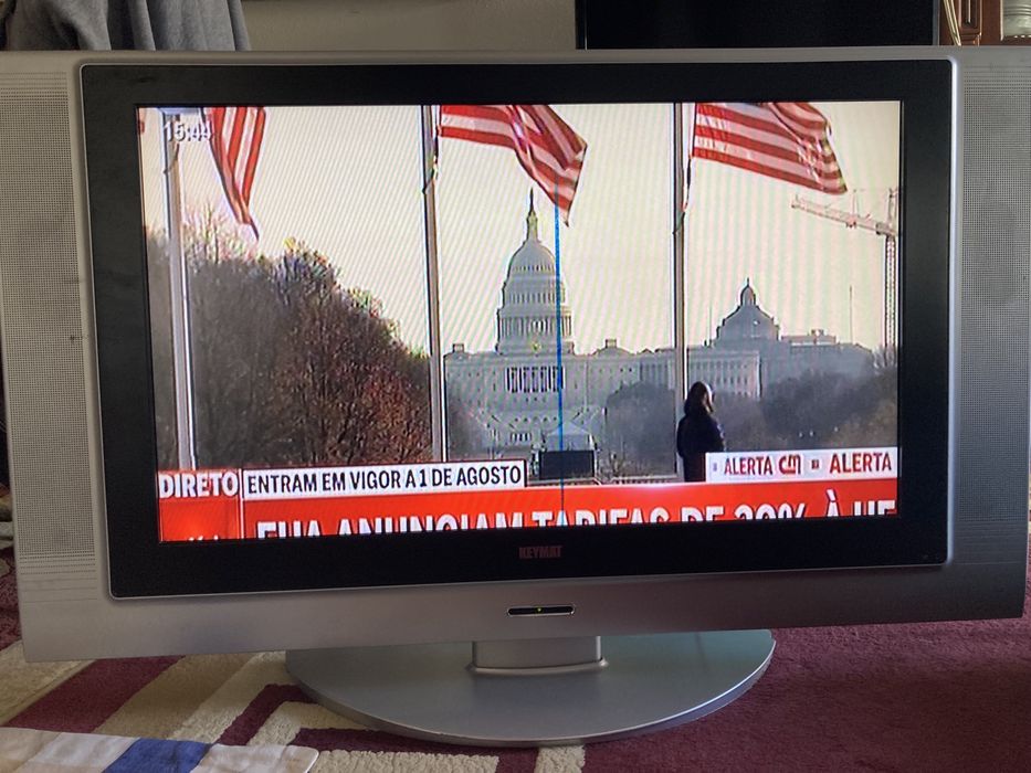 Tv lcd kaymat 32”