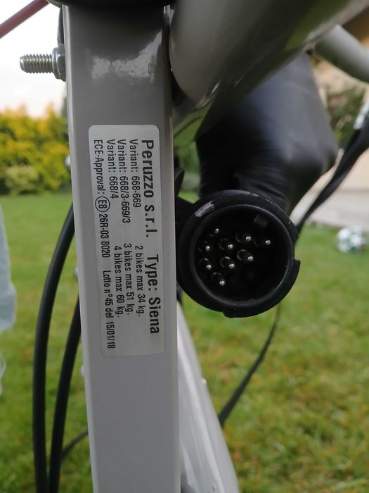 Bagażnik na hak Peruzzo Siena 4