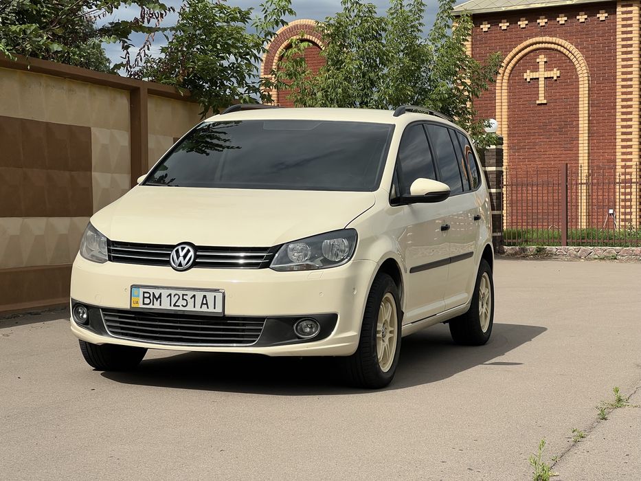 VW TOURAN 2012 1.4 газ метан/бензин