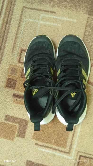 Кросівки Adidas 34