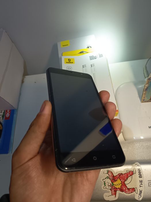 Телефон смартфон nomi  i5010