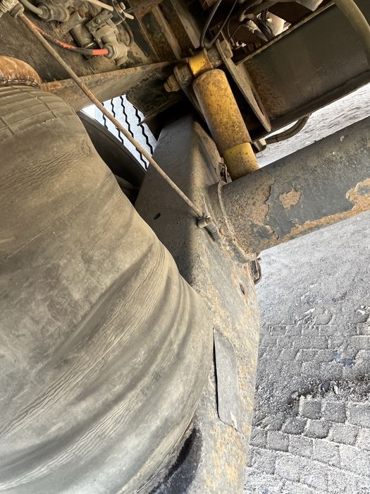 Продам DAF CF85 На рессорах