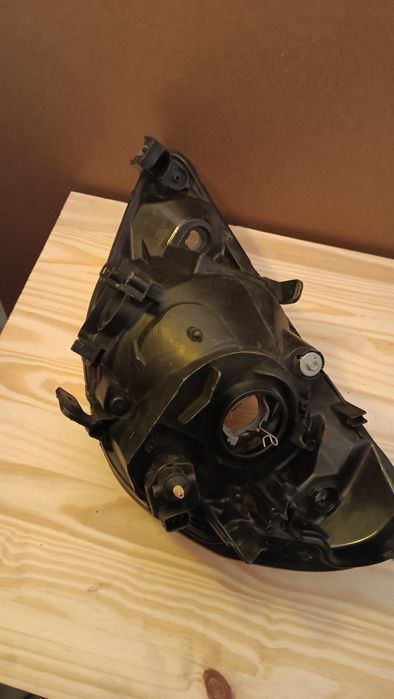 Vendo farol direito de Honda jazz ano 2002/08