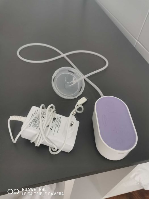 Laktator elektryczny Lansinoh.